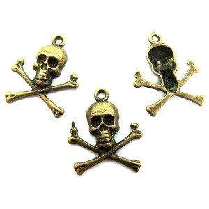 https://www.deida.ro/7553-10667-thickbox/cp446-charm-skull-bronz-antic-2421mm.jpg